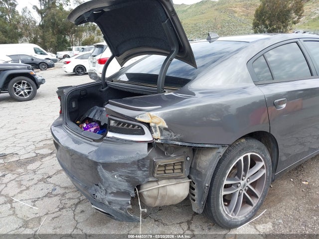 2C3CDXJG4KH533168 Dodge Charger Sxt Awd