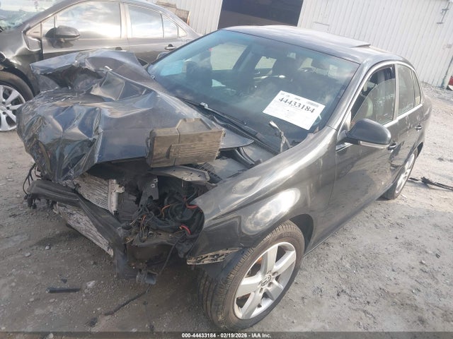 44433184 :رقم المزاد ، 3VWRZ71K38M186807 vin ، 2008 Volkswagen Jetta Se/sel مزاد بيع