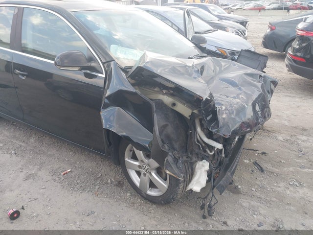 44433184 :رقم المزاد ، 3VWRZ71K38M186807 vin ، 2008 Volkswagen Jetta Se/sel مزاد بيع