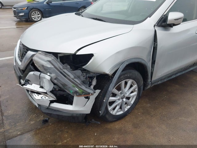JN8AT2MT2JW454927 Nissan ROGUE SV