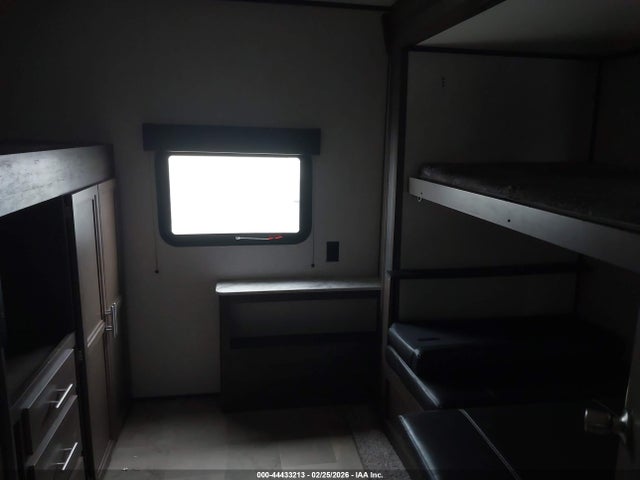 2020 Coleman Other მანქანა იყიდება აუქციონზე, vin: 4YDT33728LH938828, აუქციონის ნომერი: 44433213