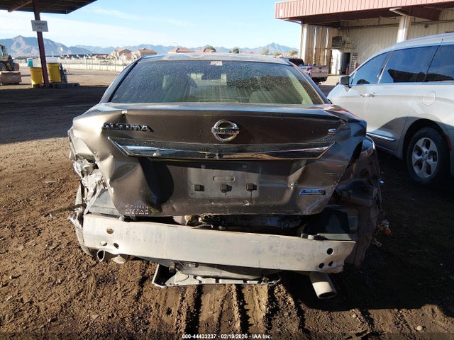 Nissan Altima 2.5 S 2014 1N4AL3AP5EN225975 Image 16