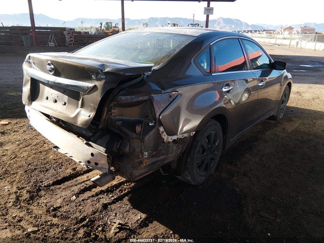 Nissan Altima 2.5 S 2014 1N4AL3AP5EN225975 Image 4
