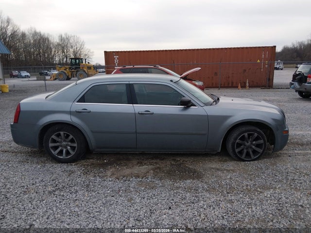 Продажа на аукционе авто 2006 Chrysler 300, vin: 2C3KA43R16H366422, номер лота: 44433265