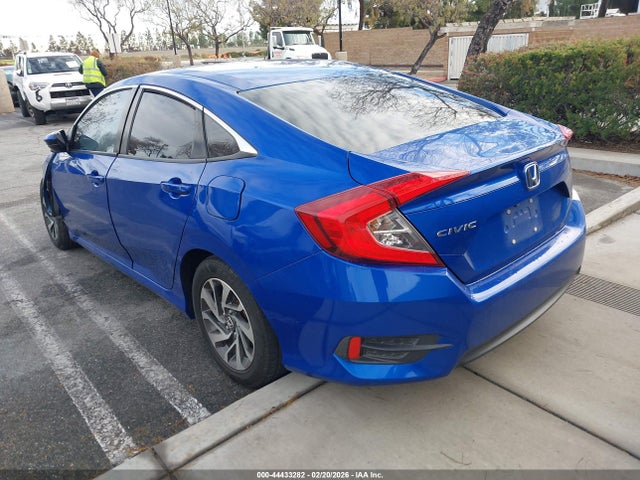 Honda CIVIC EX 2016 2HGFC2F72GH571434 Image 3