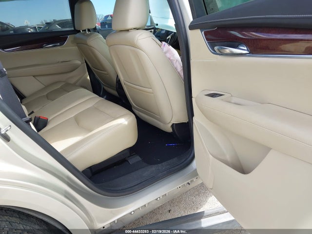 2017 CADILLAC XT5 1GYKNCRS6HZ109287 Photo 7