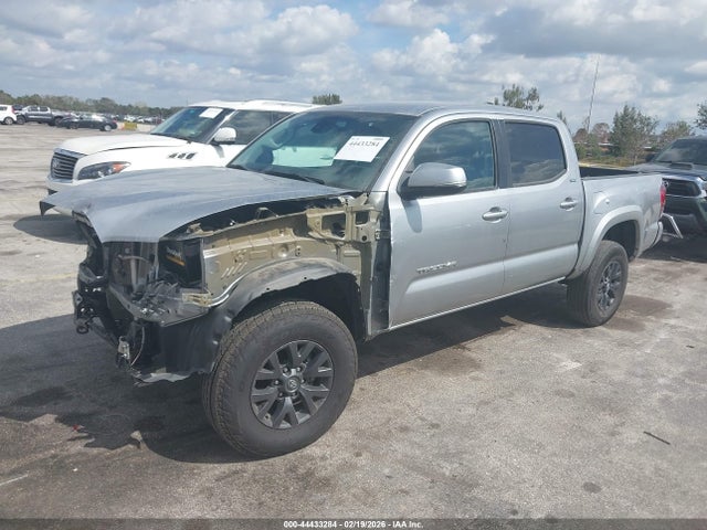 Aukcja sprzedaży 2022 Toyota Tacoma Sr5 V6, vin: 3TMAZ5CN0NM161502, numer aukcji: 44433284