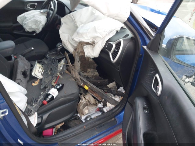 2021 KIA SOUL KNDJ63AU8M7791168 Photo 4