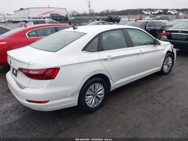 2020 Volkswagen Jetta 1.4t R-line/1.4t S/1.4t Se მანქანა იყიდება აუქციონზე, vin: 3VWCB7BU8LM056055, აუქციონის ნომერი: 44433297