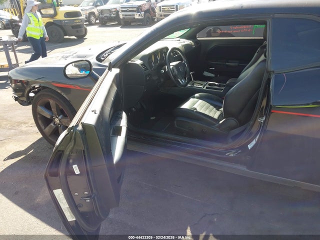 2C3CDYBT5EH101548 Dodge Challenger R/t