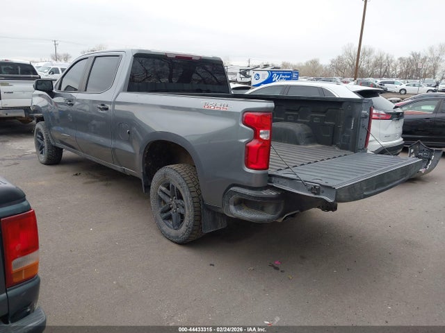 2021 CHEVROLET SILVERADO 1500 1GCPYFED9MZ446400 Photo 2