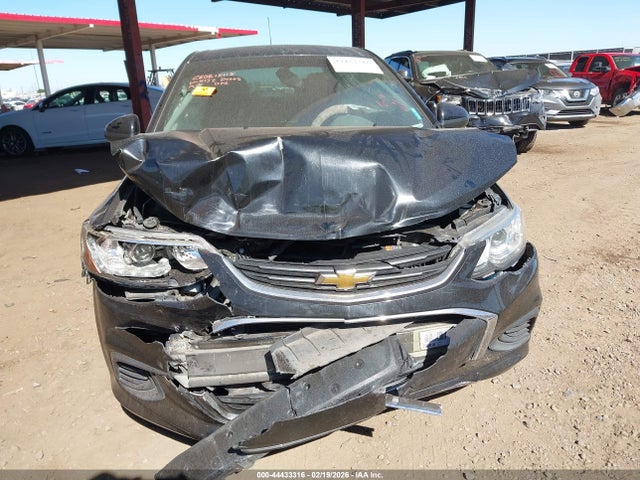 1G1JD5SH9J4105132 Chevrolet Sonic Lt Auto