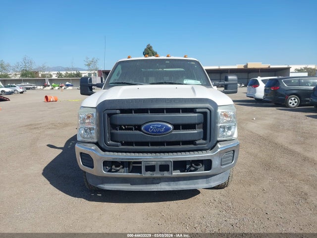 1FD8W3H6XGEC86718 Ford F-350 Chassis