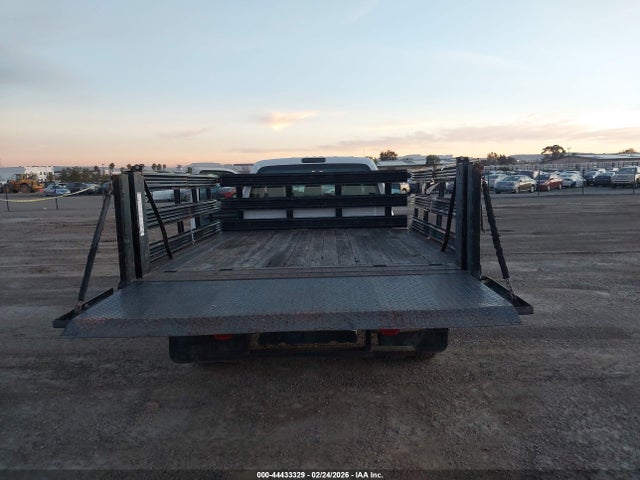 1FD8W3H6XGEC86718 Ford F-350 Chassis