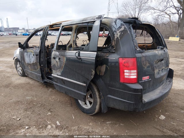 2010 CHRYSLER TOWN & COUNTRY 2A4RR5D12AR141733 Photo 2