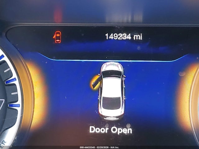 44433345 :رقم المزاد ، 1C3CCCCG0FN510332 vin ، 2015 Chrysler 200 C مزاد بيع