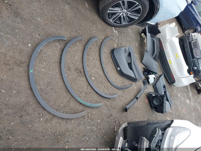 Продаж на аукціоні авто 2022 Tesla Model Y Long Range Dual Motor All-wheel Drive, vin: 7SAYGAEE2NF570912, номер лоту: 44433386