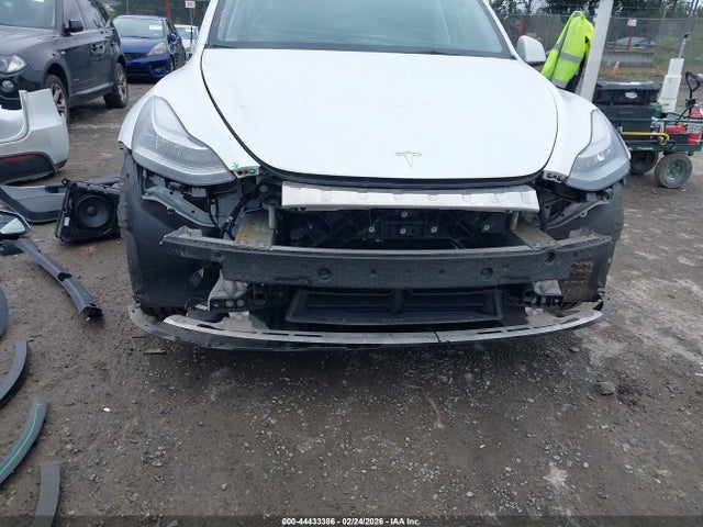 2022 TESLA MODEL Y 7SAYGAEE2NF570912 Photo 5