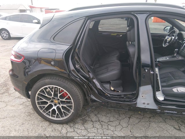 Porsche Macan Sport Edition 2018 WP1AA2A5XJLB15727 Image 18