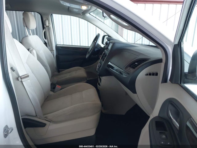2C4RDGBG7HR606945 Dodge Grand Caravan Se