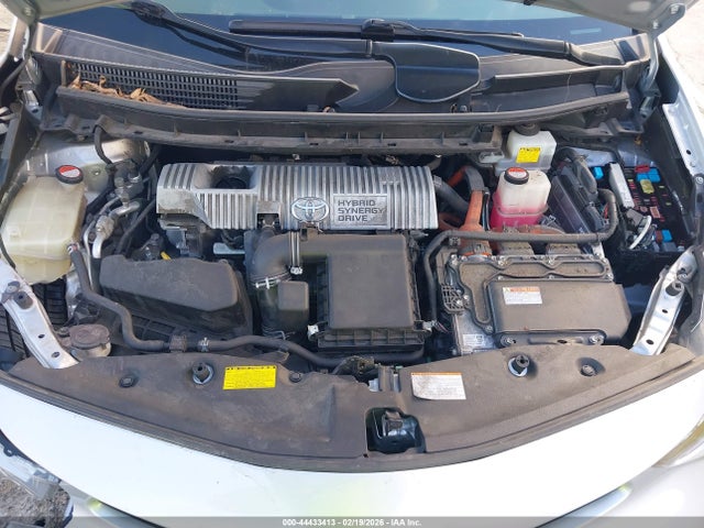 Toyota Prius V Three 2015 JTDZN3EU9FJ022684 Image 10