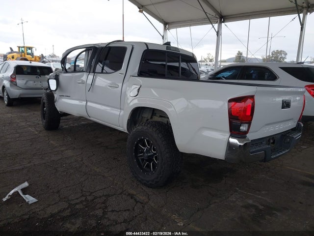 Продажа на аукционе авто 2018 Toyota Tacoma Sr5, vin: 5TFAX5GN1JX120915, номер лота: 44433422