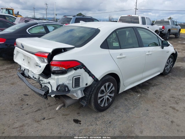 Toyota Corolla Hybrid Le 2021 JTDEAMDE0MJ001889 Image 4