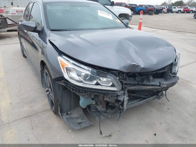 1HGCR2E16HA031146 Honda Accord Sport Se