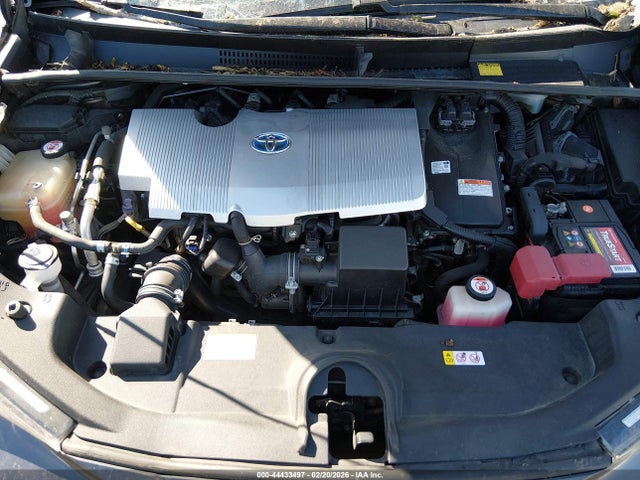 JTDKBRFU5H3565338 Toyota Prius Two