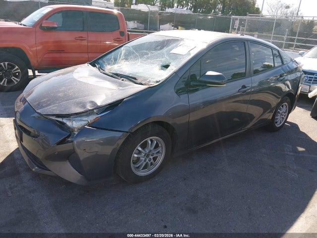 JTDKBRFU5H3565338 Toyota Prius Two