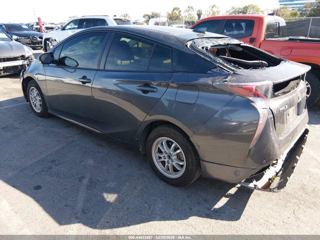 JTDKBRFU5H3565338 Toyota Prius Two