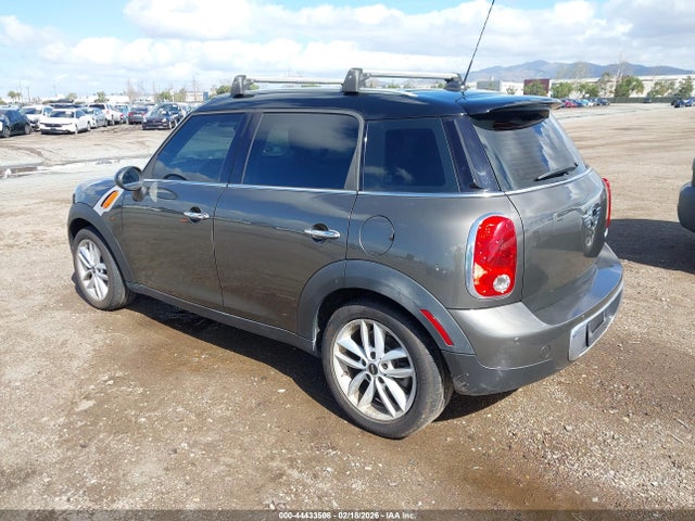 2013 MINI COUNTRYMAN WMWZB3C53DWM08227 Photo 2