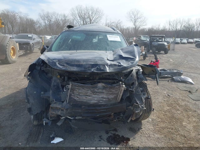 1GNKVHKD5HJ157383 Chevrolet Traverse 2lt