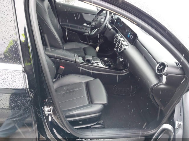 2020 MERCEDES-BENZ A 220 W1K3G4FB4LW047516 Photo 4