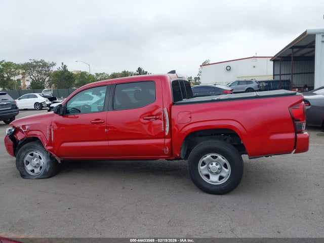 5TFAX5GN8KX148910 Toyota Tacoma Sr