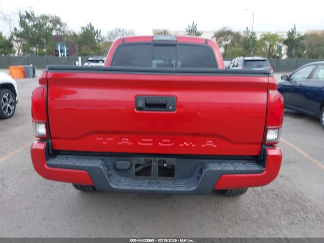 5TFAX5GN8KX148910 Toyota Tacoma Sr