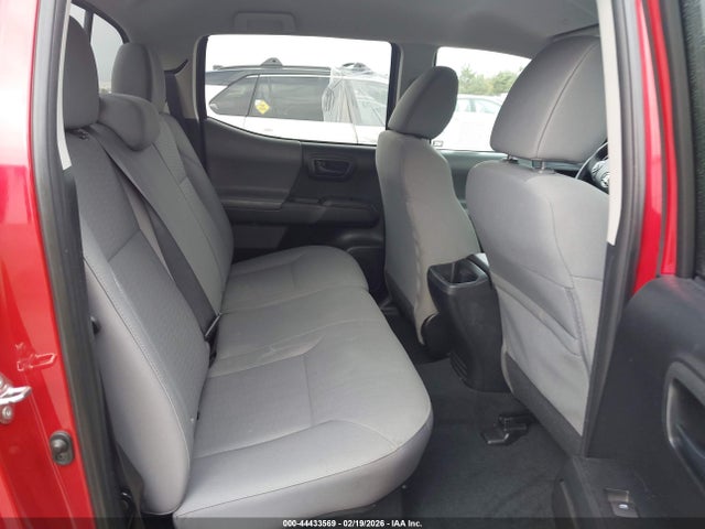 5TFAX5GN8KX148910 Toyota Tacoma Sr