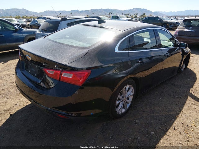 1G1ZD5ST5SF120076 Chevrolet Malibu Fwd 1lt