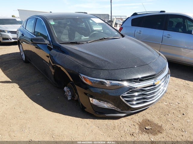 1G1ZD5ST5SF120076 Chevrolet Malibu Fwd 1lt