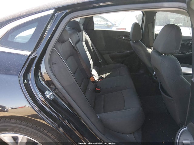 1G1ZD5ST5SF120076 Chevrolet Malibu Fwd 1lt