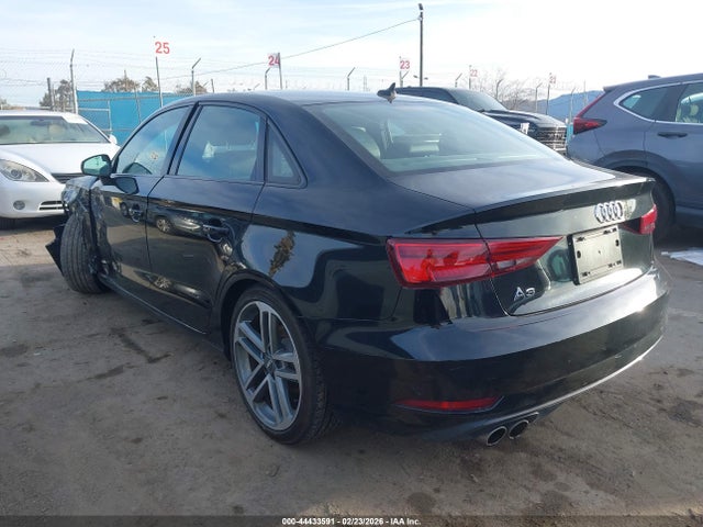 2019 Audi A3 40 Premium/40 Titanium Premium მანქანა იყიდება აუქციონზე, vin: WAUAUGFF1KA118825, აუქციონის ნომერი: 44433591