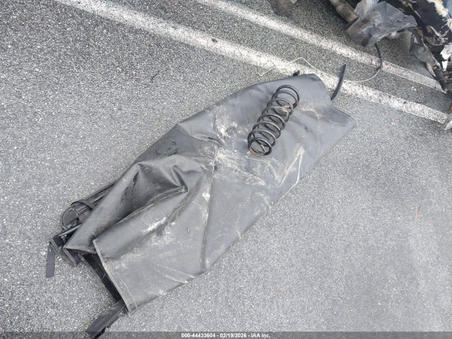 1C6RR6LM8GS333292 RAM 1500 Big Horn