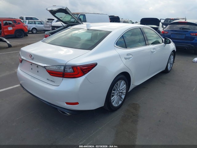 44433624 :رقم المزاد ، 58ABK1GG7JU086787 vin ، 2018 Lexus Es 350 مزاد بيع