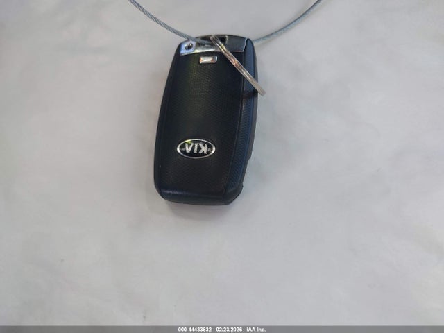 KIA SEDONA EX 2015 KNDMC5C15F6036430 Image 11