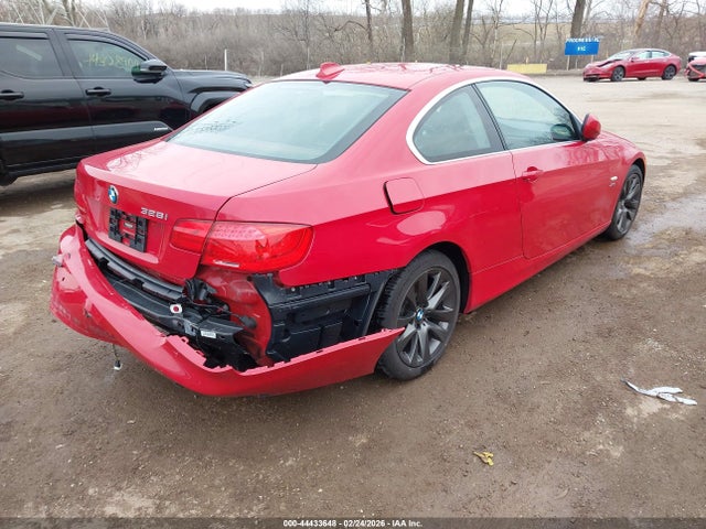 44433648 :رقم المزاد ، WBAKF5C52CE657530 vin ، 2012 Bmw 328i Xdrive مزاد بيع