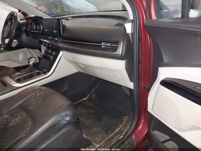 2022 KIA CARNIVAL MPV KNDNB4H33N6096622 Photo 4