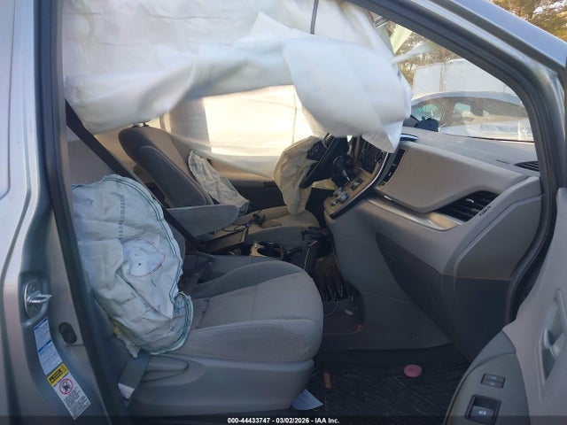 Toyota Sienna Le 7 Passenger 2016 5TDJK3DC0GS140366 Image 5