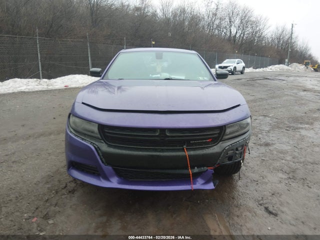 2C3CDXJG9KH520688 Dodge Charger Sxt Awd