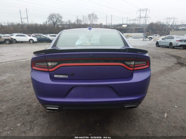 2C3CDXJG9KH520688 Dodge Charger Sxt Awd