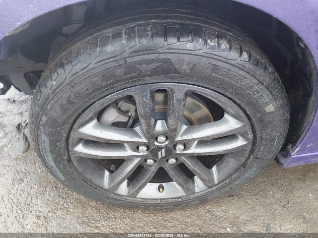 2C3CDXJG9KH520688 Dodge Charger Sxt Awd